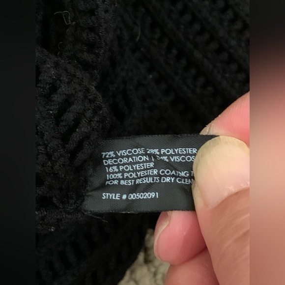 Black mesh, Club Monaco top. - Picture 6 of 6